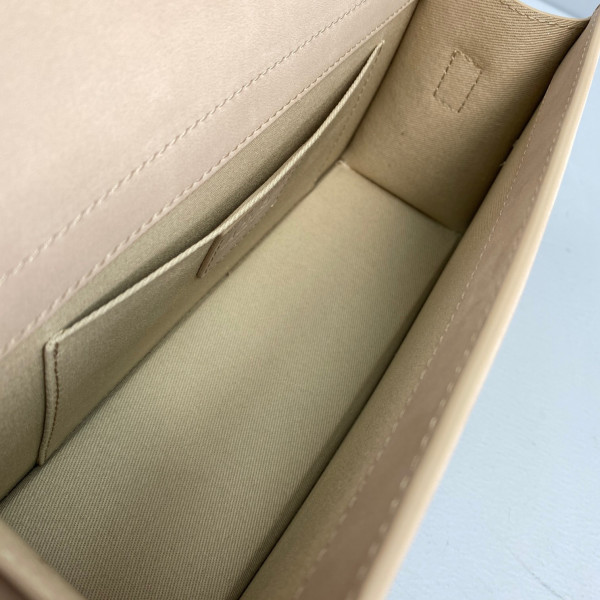 JACQUEMUS Le grand Bambino