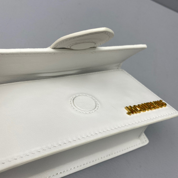 JACQUEMUS Le Bambino