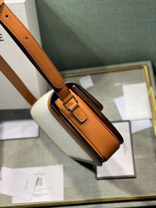 CELIN* CLASSIQUE TRIOMPHE BAG