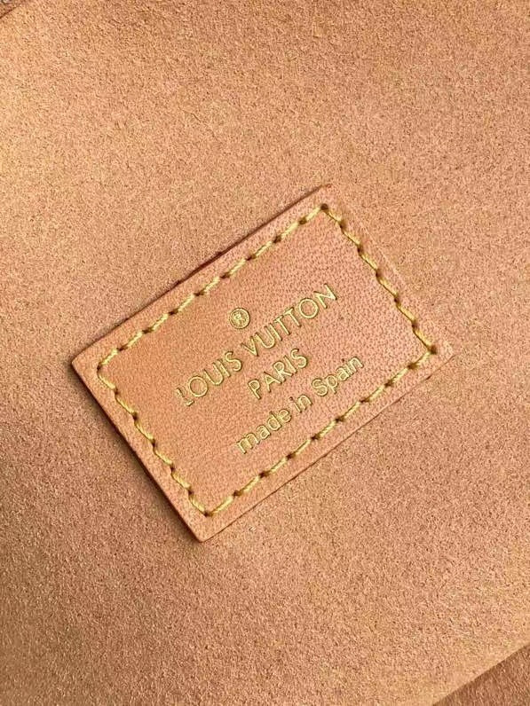 l0*is V*t0n since 1854 vanity pm