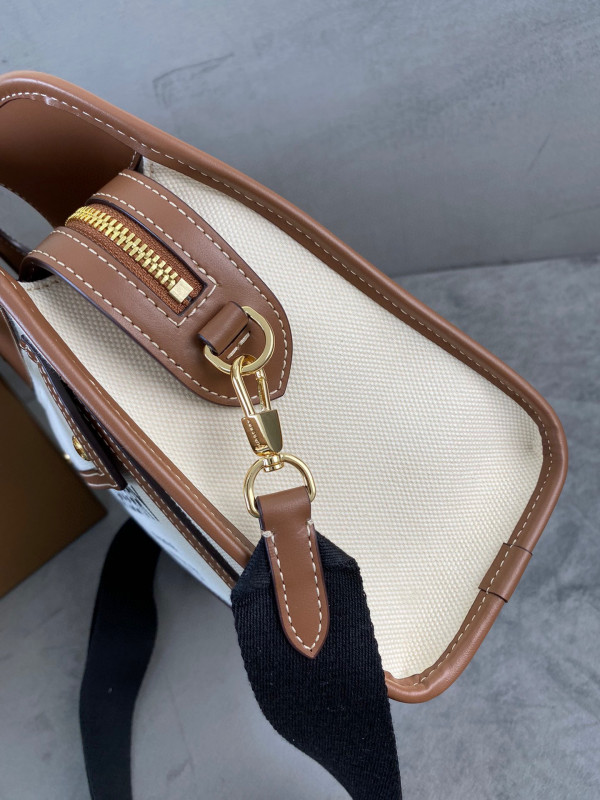 B**rry small pocket tote