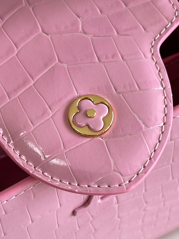 l0*is V*t0n capucines bb