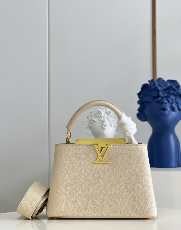 l0*is V*t0n capucines bb