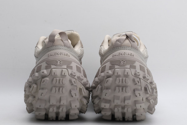 Ba*len*cia*ga defender sneaker