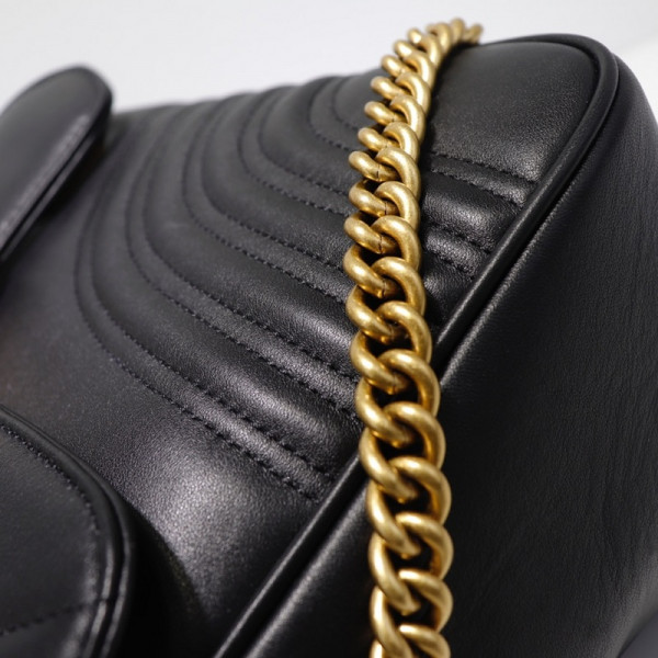 G*u*i gg marmont medium top handle bag