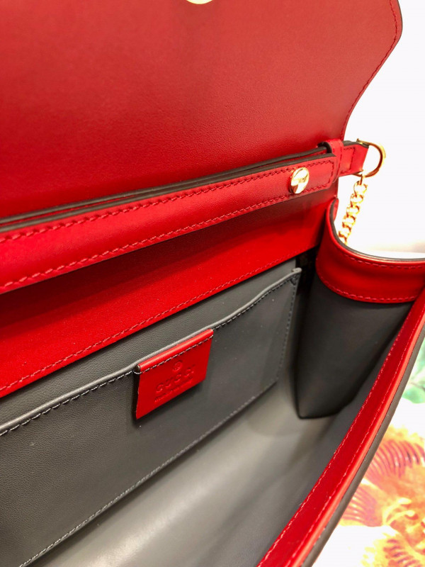 G*u*i zumi smooth leather small shoulder bag