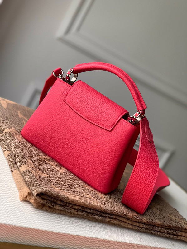 l0*is V*t0n capucines mini