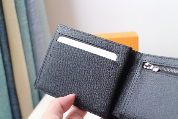 l0*is V*t0n amerigo wallet