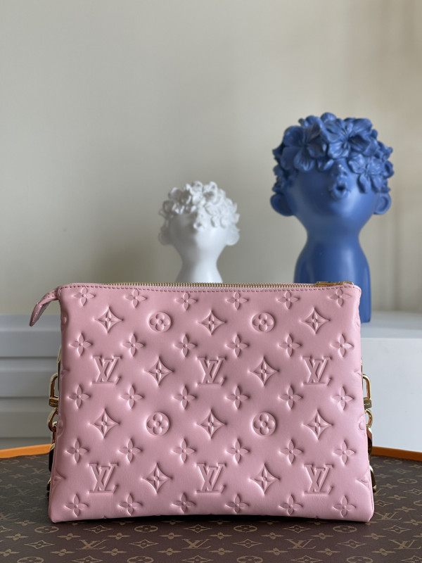 l0*is V*t0n coussin pm