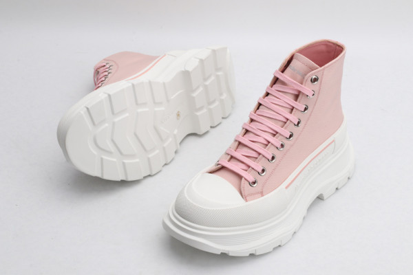 ale*d*r M*Q*en tread slick boot