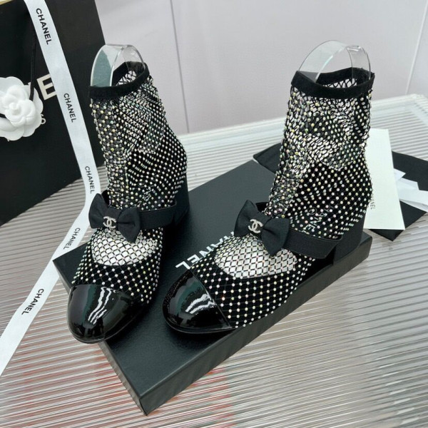 CL Leather ankle BOOTS