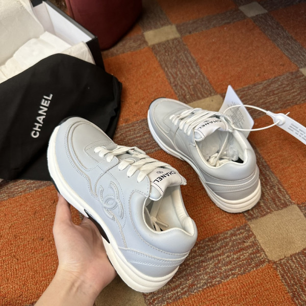 CL WOMEN SNEAKER