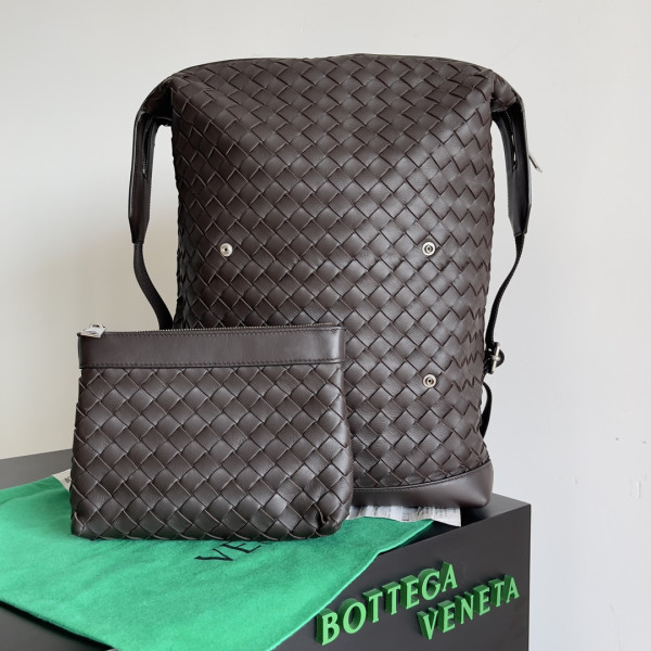 bo*te*ga Ve*ne*ta small intrecciato backpack
