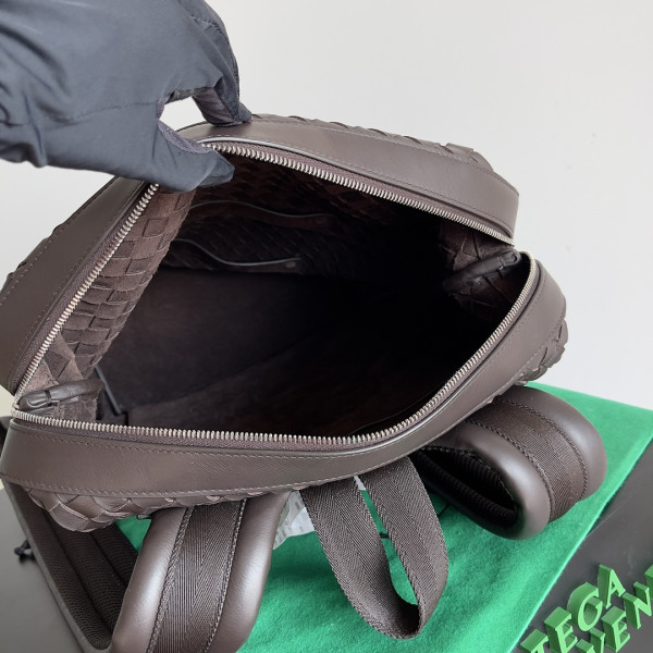 bo*te*ga Ve*ne*ta small intrecciato backpack