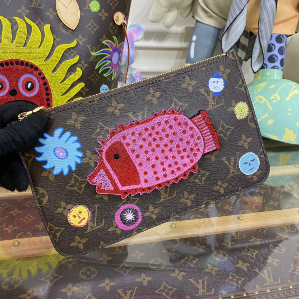 l0*is V*t0n x yk neverfull mm