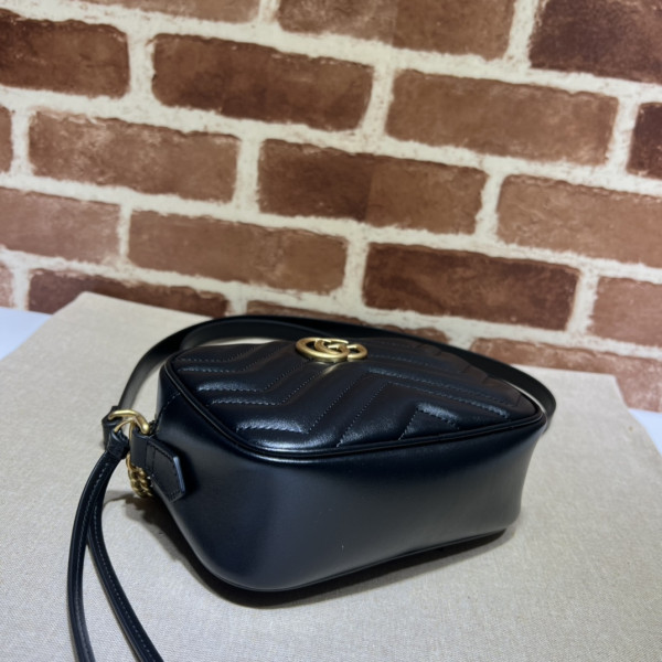G*u*i gg marmont mini shoulder bag