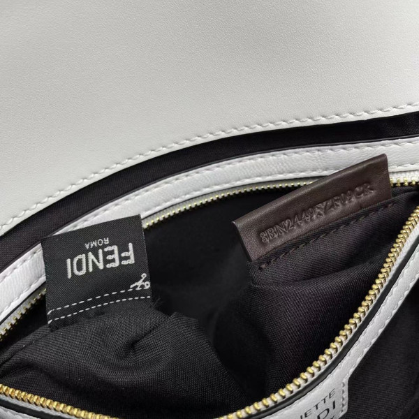 F**di baguette-26*13*6cm