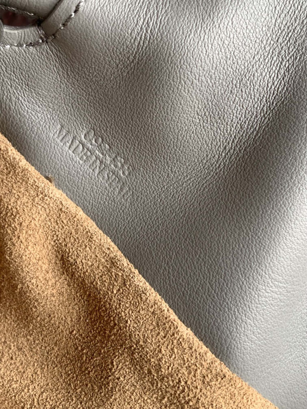 Lowee Flamenco clutch- 24.5*30*10.5cm