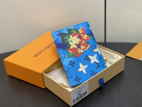 l0*is V*t0n passport cover-10*14*2.5cm