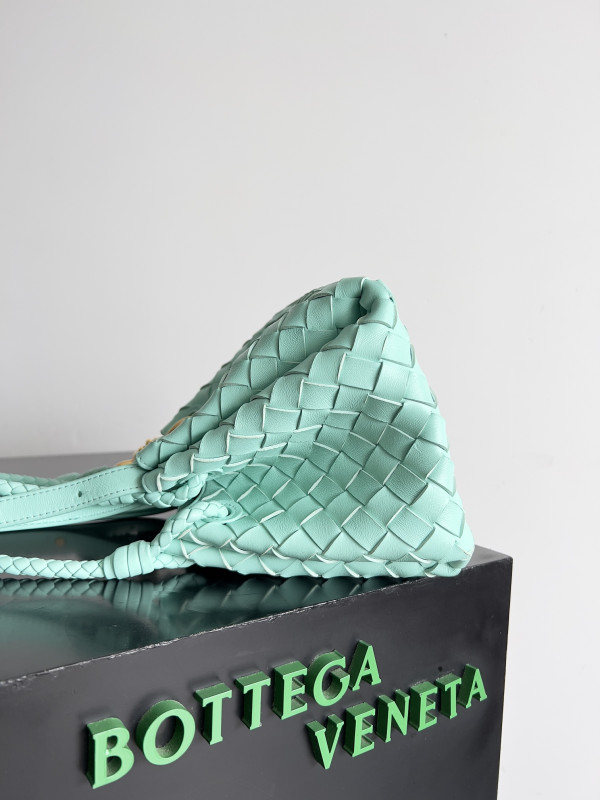 bo*te*ga Ve*ne*ta andiamo parachute small shoulder bag