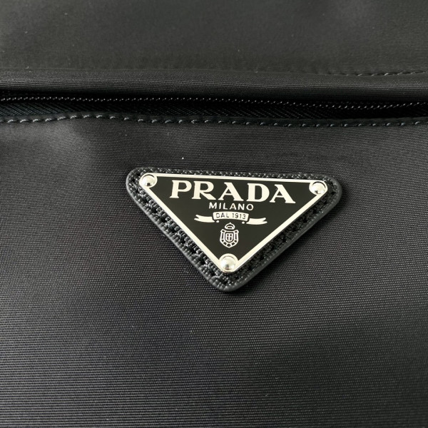 Pra*a backpack-29*40*17cm