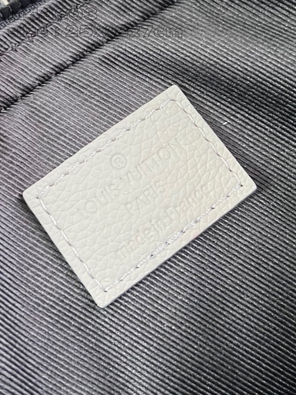 l0*is V*t0n trio messenger