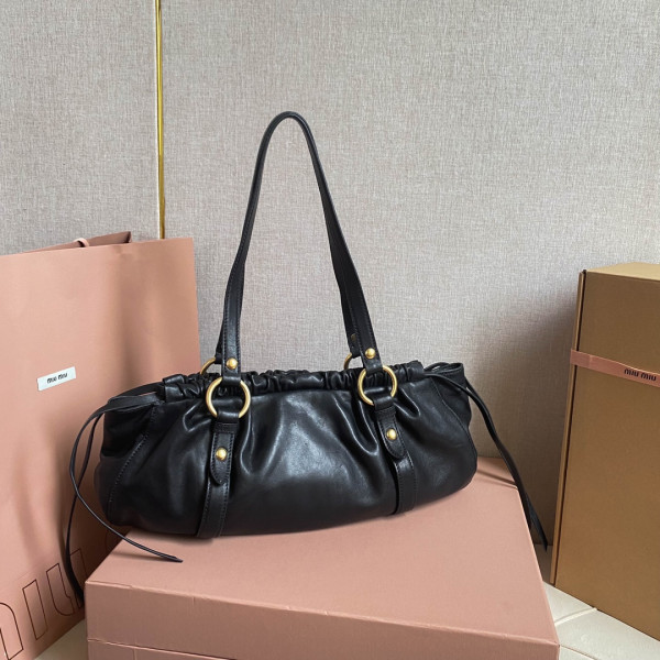 M*um*u joie nappa leather bag-44 x 16 x10.5cm