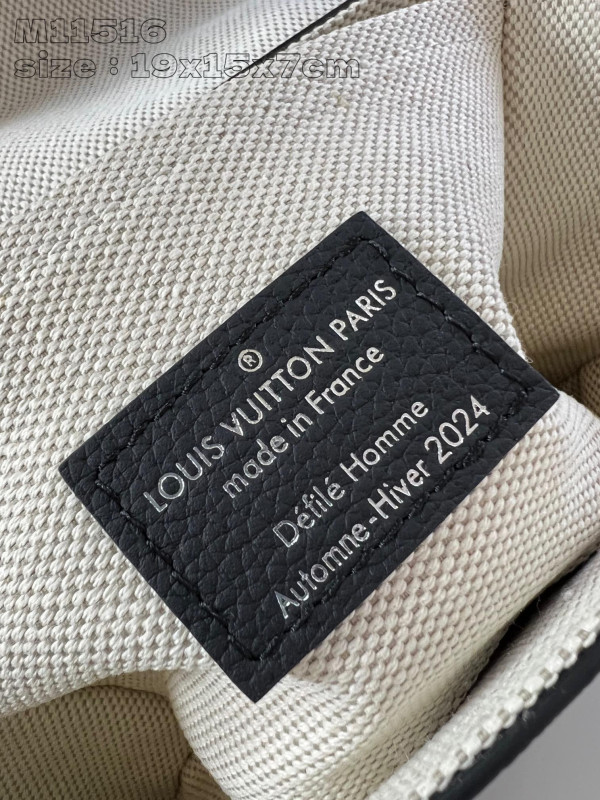 l0*is V*t0n soul trunk-19*15*7cm