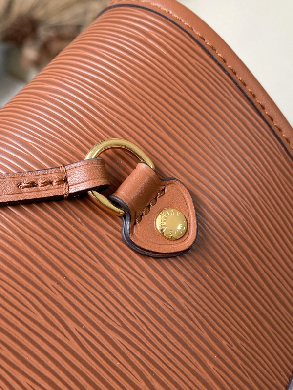 l0*is V*t0n neverfull mm-31*28*14cm