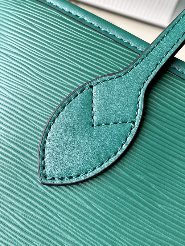 l0*is V*t0n neverfull mm-31*28*14cm