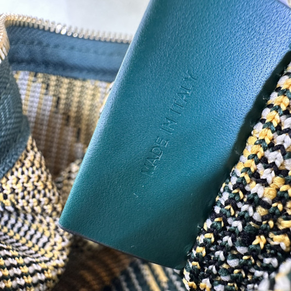 B**rry micro peg chain bag