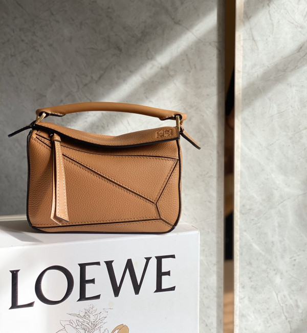 LOWEE PUZZLE BAG-18*12*7.5CM