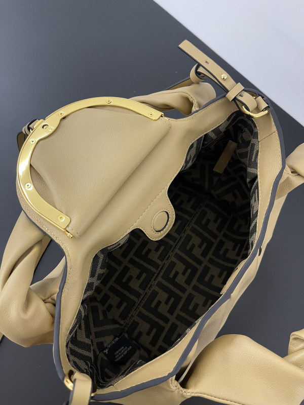 F**di spy small - 32*12*18cm